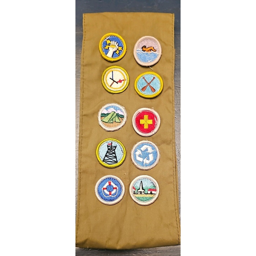 Vintage Boy Scout Sash with 10 Merit Badges Tan Collectible Memorabilia